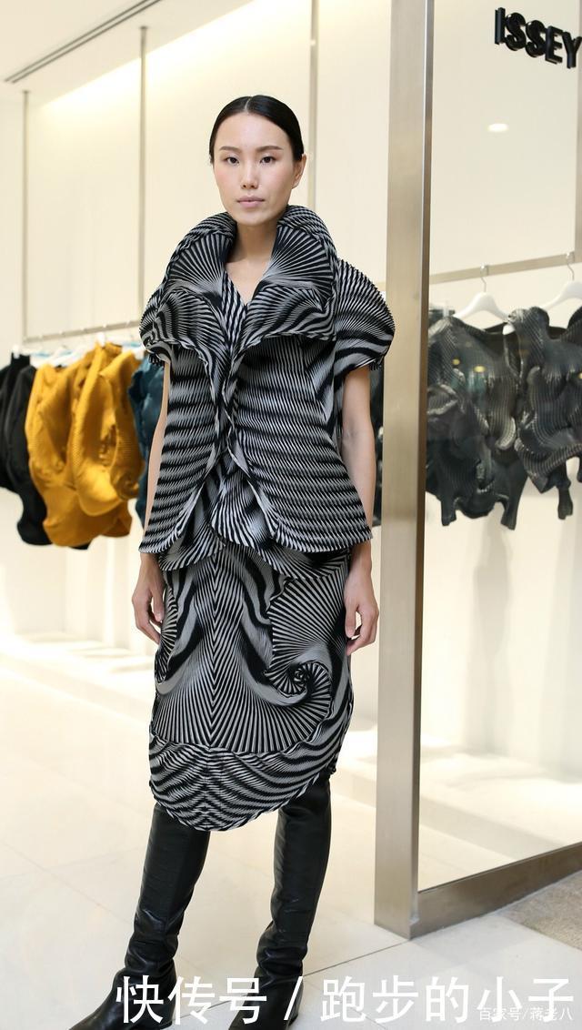 美女街拍寒玉本无心,奈何总深情。入我相思门,知我相思亦有甜