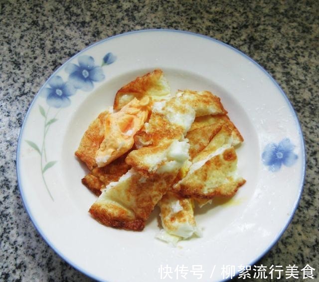 茭白|五花肉煎鸡蛋炒茭白，简单快手，鲜香下饭！