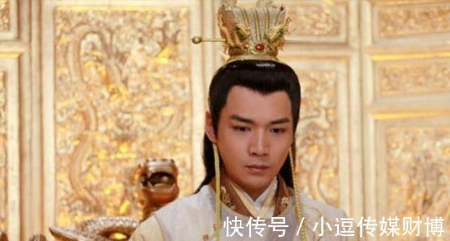 元蒙|南澳岛巨石壁上的三十五个文字，记录着南宋黄金宝藏，无人读的出