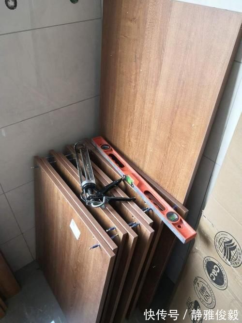 u型|7㎡厨房从硬装到橱柜安装,90后小伙儿忙活50天,完工邻居来围观