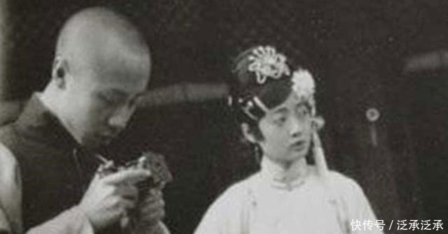 溥仪|文秀都和他离婚了,婉容为什么还不离开,她是不是爱着溥仪呢