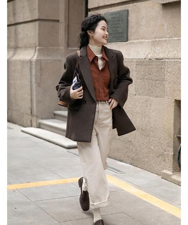 衣加衬衫|如何穿得保暖又高级? “叠穿”法则学起来, 凹造型简直不要太美