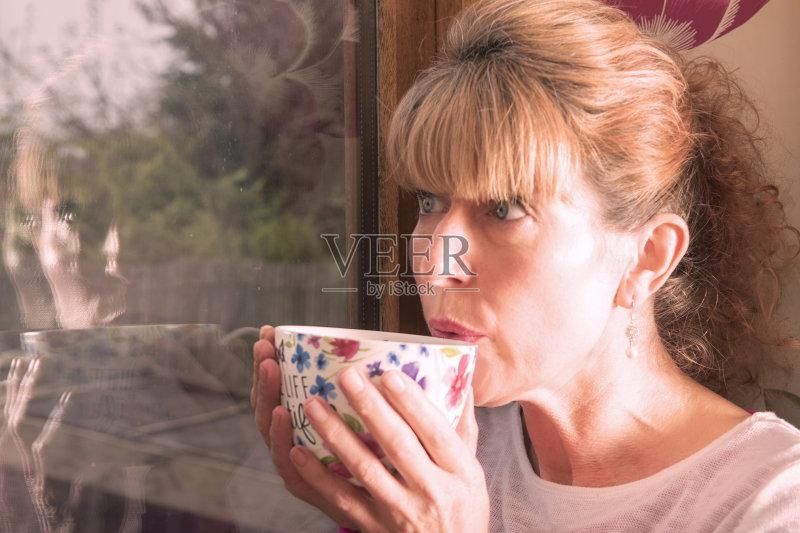  来自|多巴胺阈值：从性到商业社会，你的愉悦并非来自快感，而是新奇