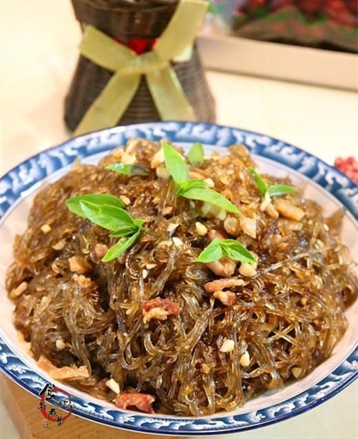 这道菜可以代替主食,香滑筋道灵活搭配,家人隔三差五就喊馋