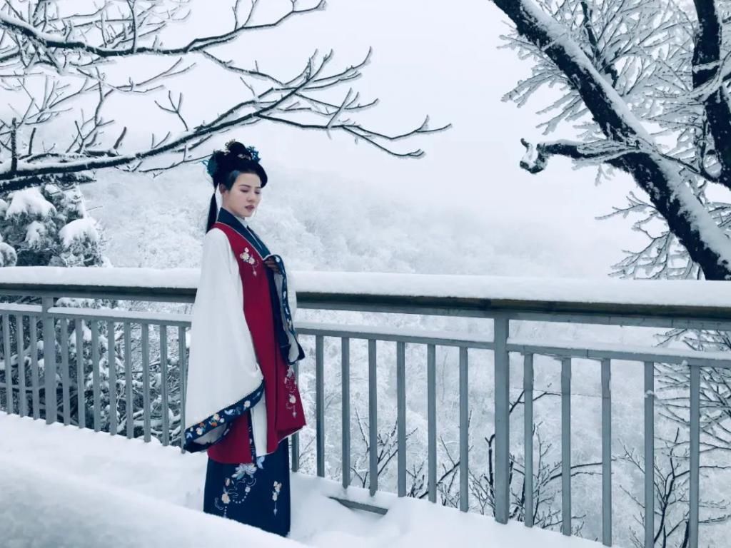 县区|初雪！周边县区雪景美图来袭！