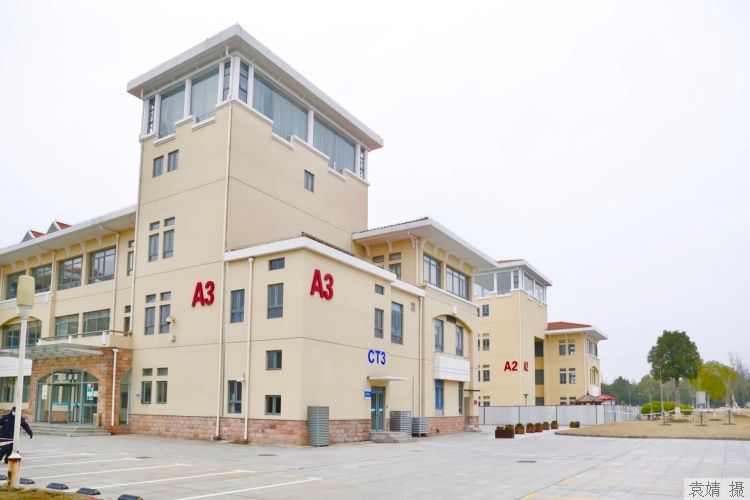新冠|上海10例新冠病例痊愈出院，最小15岁