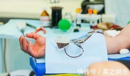 肝硬化|医生建议:生活中有3种食物,很伤肝,多吃易诱发肝硬化