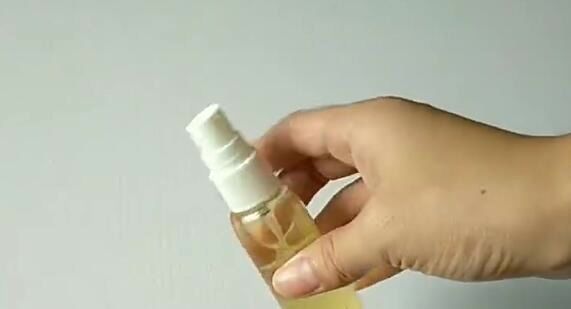 烟头|抽剩下的烟头别扔,放进水中泡一泡,这3个用途,很多家庭都需要