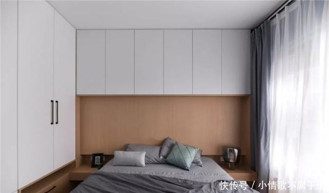 实用|快扔掉床头柜,老土又占地,现在年轻人卧室都这样装,美观更实用!