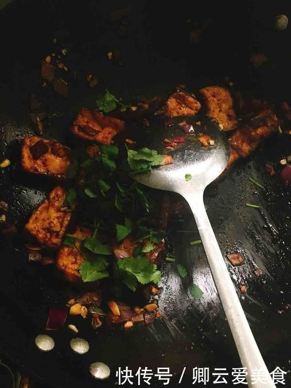 这菜只有中国有,很多人却不敢吃,留学生们回国,直呼想死你了