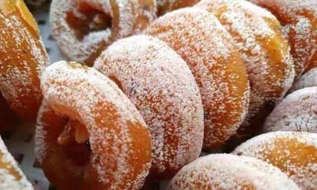 吃柿饼时,要不要“用水洗”?大多数人都弄错了,不懂等于白吃