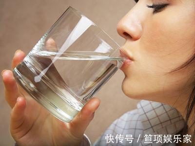 胆固醇|入秋后多喝汤汤水水,营养师教你喝一种汤、一种羹、一种水来养生