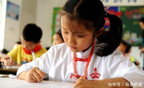 老师|又一篇小学生作文火了，老师看了直呼“天才”，家长却高兴不起来