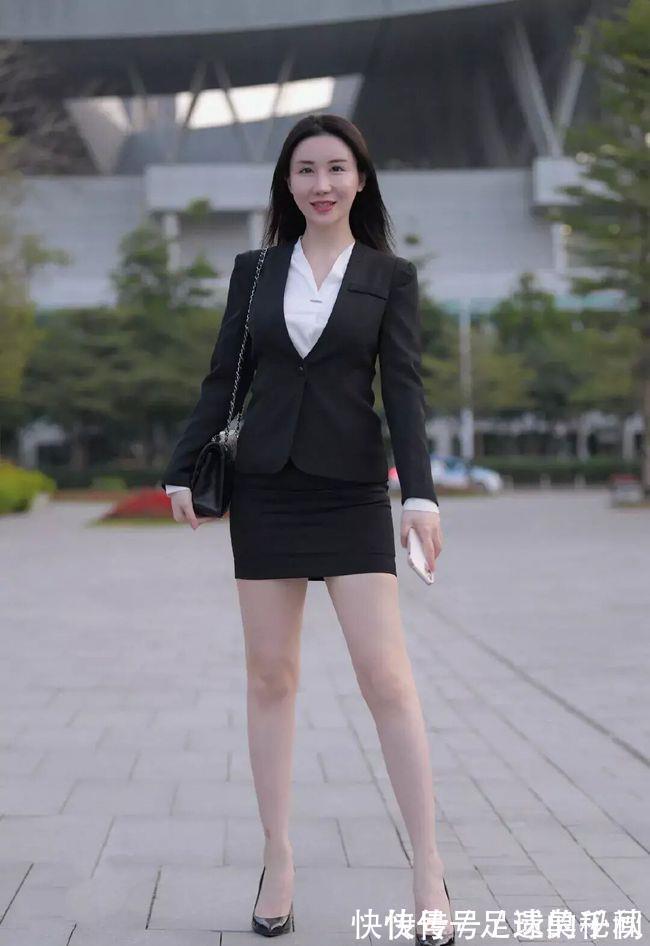 半身裙 职场女性怎么穿?将“职业装”换一种风格,同样别有一番风味!