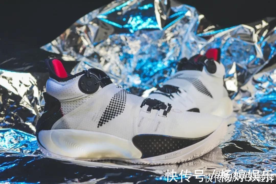 鞋面 发售699设计用料很良心!音速9会成为另一款学生党利器吗