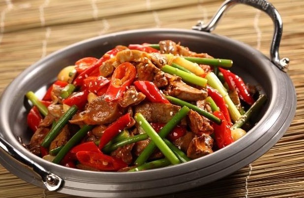 特别辣|老外声称要吃中国最辣的菜!经中国网友推荐,犹豫半天