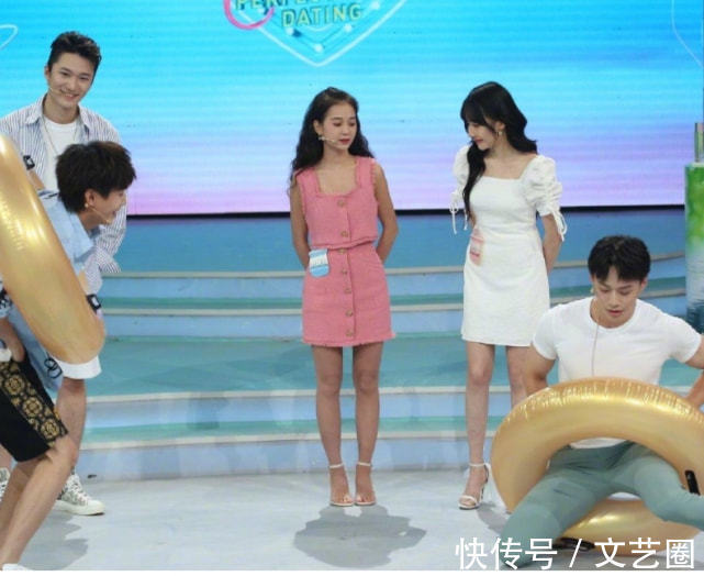女网红不承认参加过《非常完美》,坦言:节目播出时我又黑又矮,没眼看