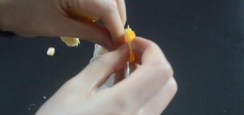 橘子皮|花生壳和橘子皮放在一起,这个用途太实用了,看完尽快提醒家里人