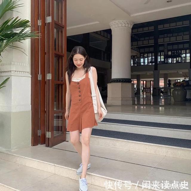 “纯欲裙”也太撩了,今夏连衣裙照着这样穿就很好看!