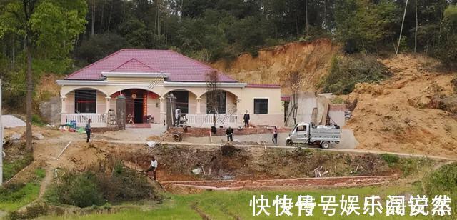 别墅|别拿一层不当别墅!5个真实案例,告诉你在农村建一层别墅有多爽