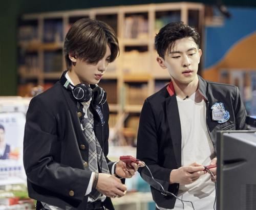 黃磊|有鄧倫和黃明昊又怎樣?此人不走,《極限挑戰(zhàn)》難回巔峰!