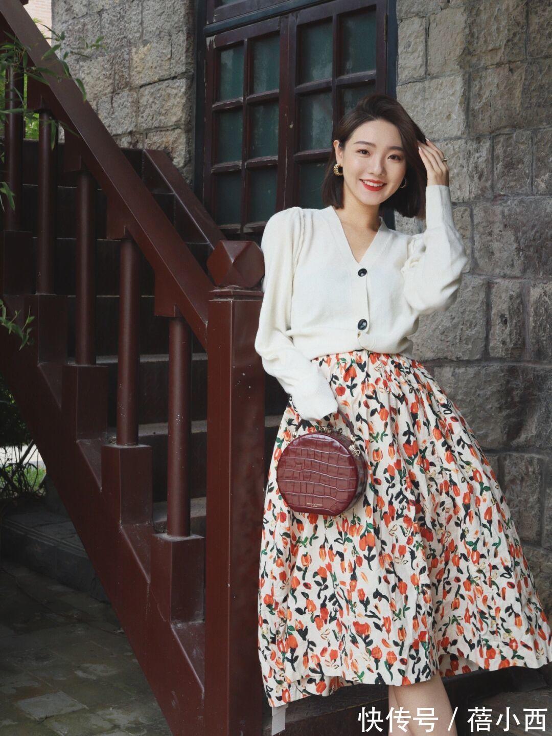 针织衫|“针织衫+半身裙”才是当季最in,来学穿搭技巧,优雅到骨子里