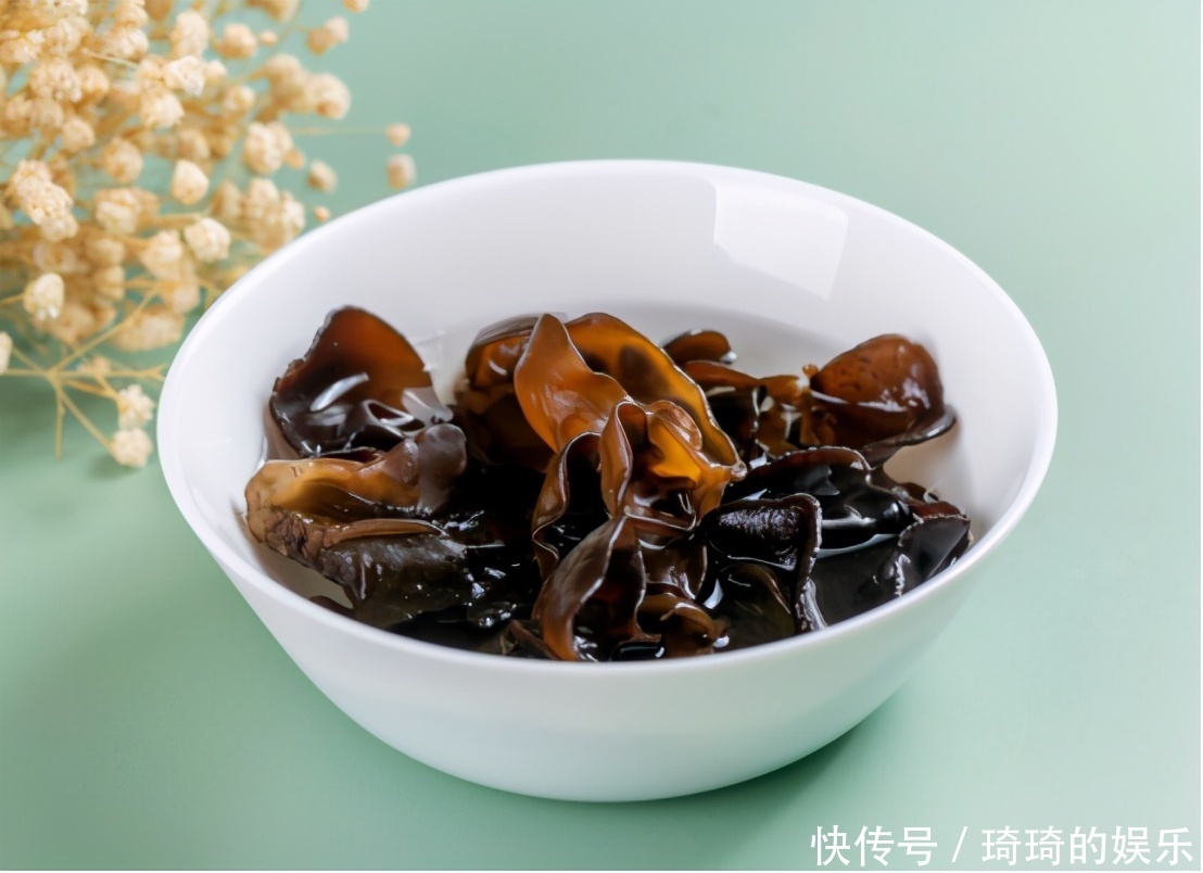 速食食品|养肝“霸主”找到了,开水里撒一把,坚持喝1个月,肝或越来越好
