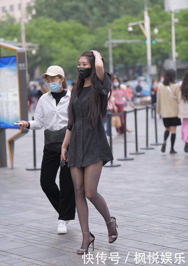 墨染七分袖衬衫裙，塑造典雅浪漫的时尚气息