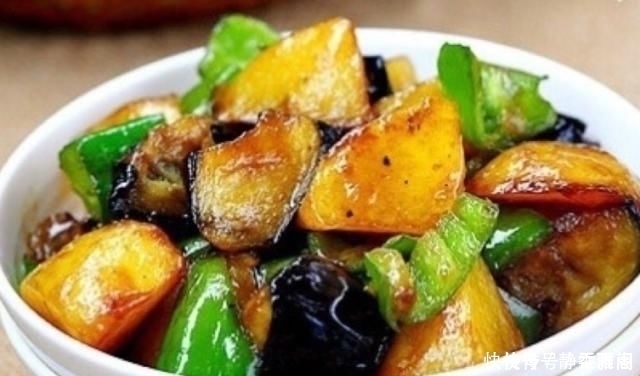 土豆烧茄子|茄子加它一起炒,经常吃,淡化色斑,预防血管堵塞