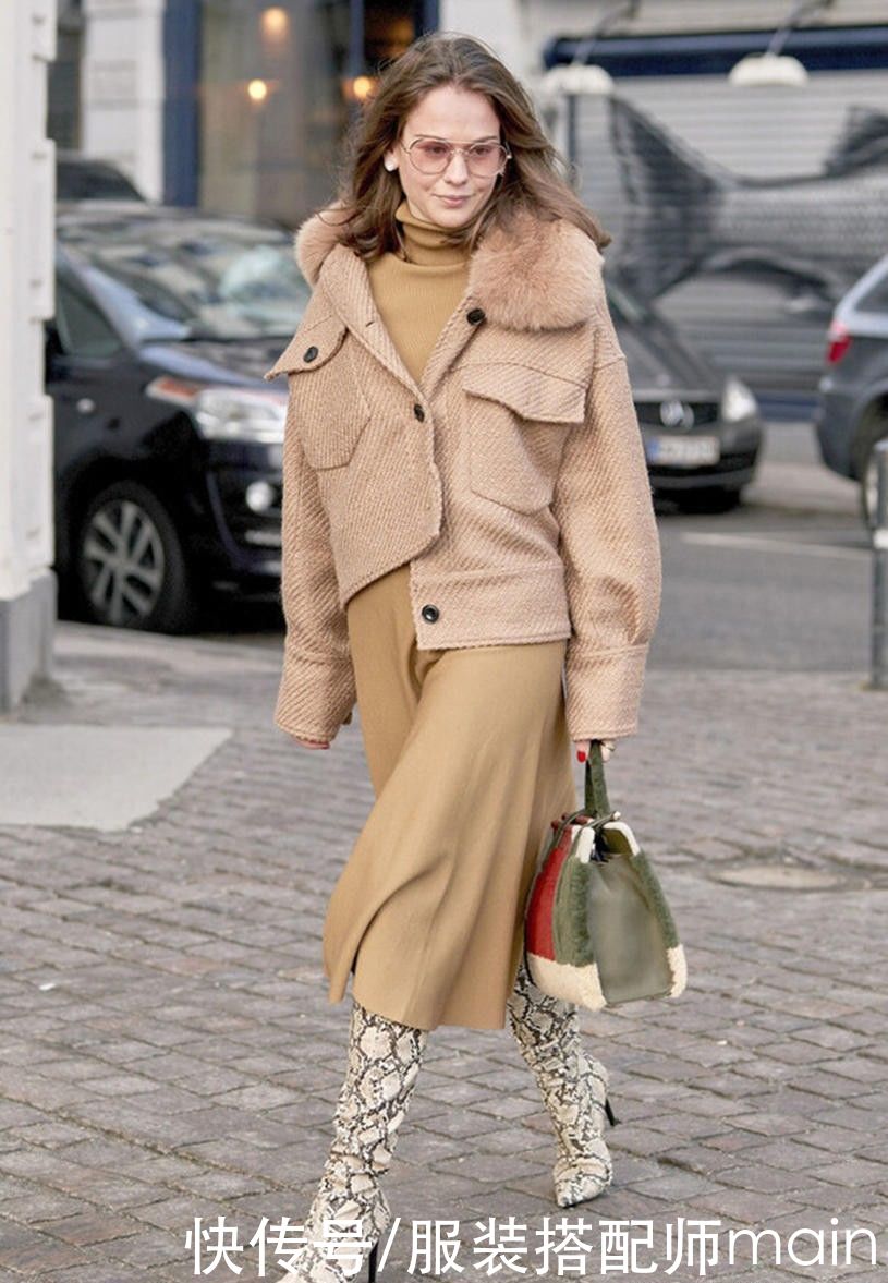 今冬的外套，请优先考虑“毛领款”，穿上让你又潮又美