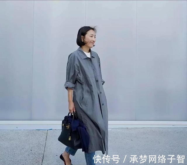 一衣 中年女人秋季穿搭越简约越高级,不信看这位博主,舒适大方显气质