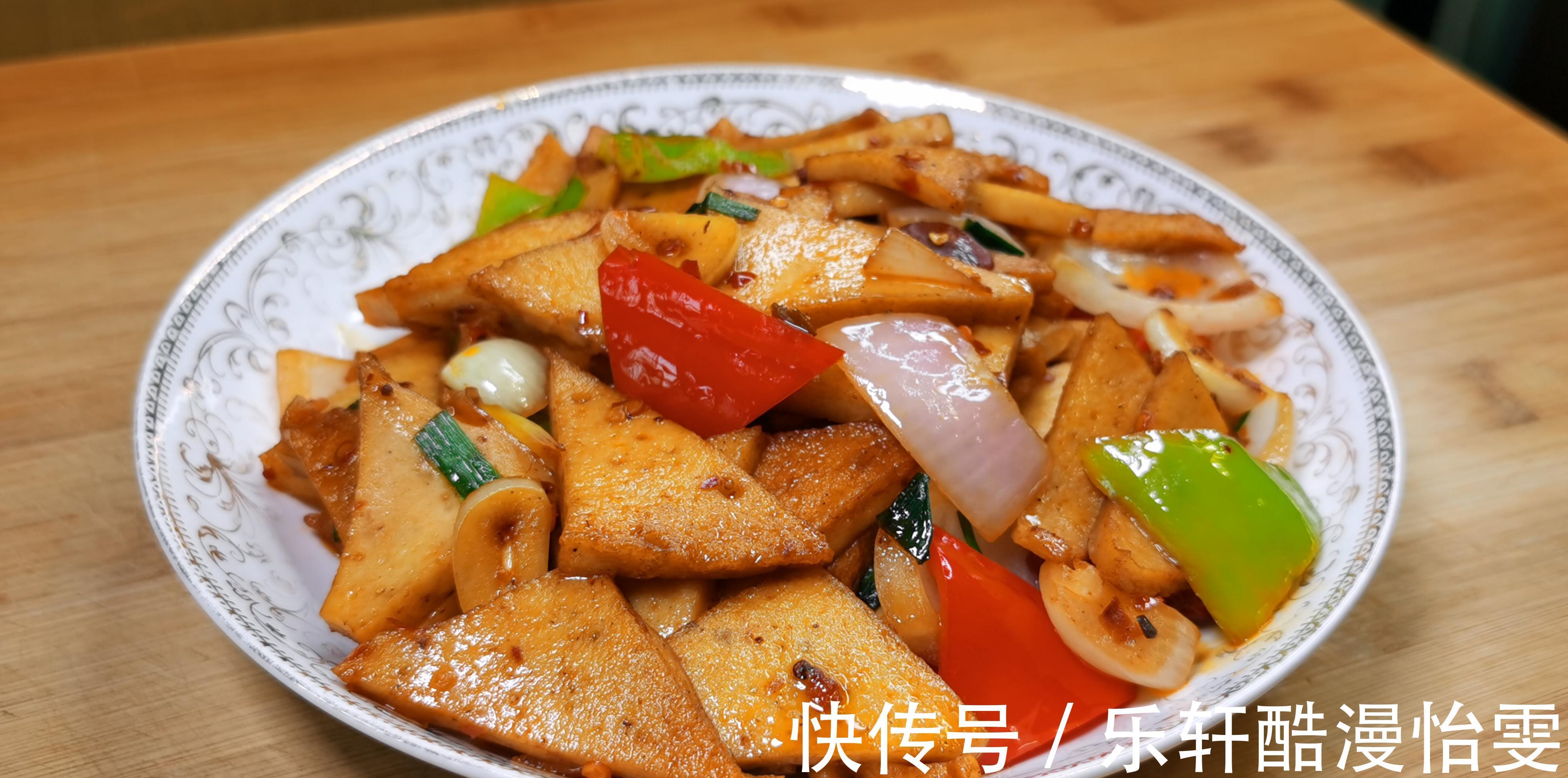 千叶豆腐|千叶豆腐这样做实在太香了,外焦里软,香辣解馋,上桌就光盘