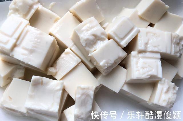 初冬到,遇到这鱼别手软,我家隔2天吃一回,肉肥刺少汤汁鲜