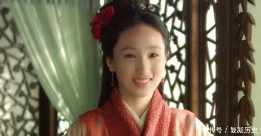 红楼梦晴雯骂袭人勾引宝玉时,袭人为何不敢还口