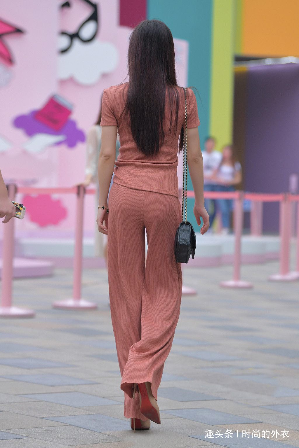 短裙 初夏试试阔腿裤,清爽大方,让你轻松拥有脱颖而出的美