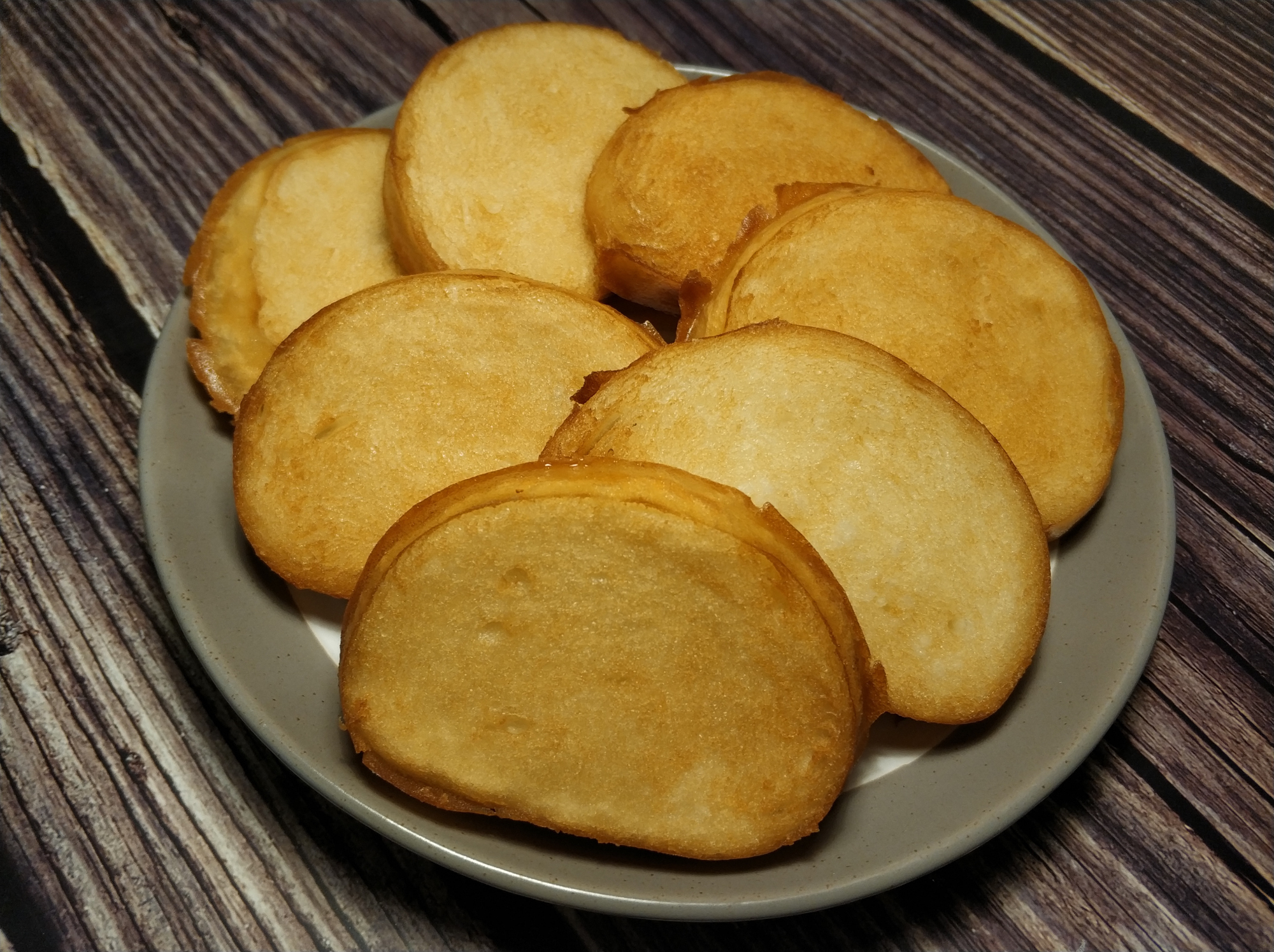 玉米淀粉|炸馒头片直接炸还是蘸清水?都不对!这样做外酥里软不吸油