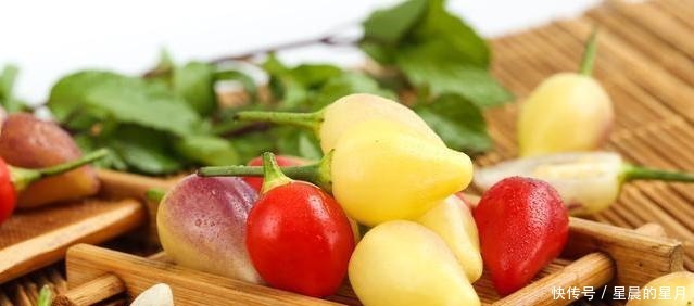 比花更美的辣椒,必须种一盆,色彩斑斓的辣椒,喜庆又美味