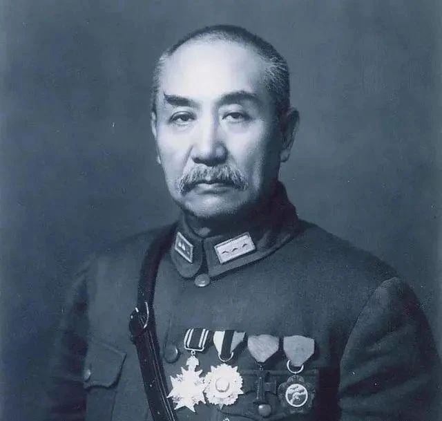 历史人物!阎锡山的书法欣赏:茂丰骨劲、点画精到,堪比当今名家