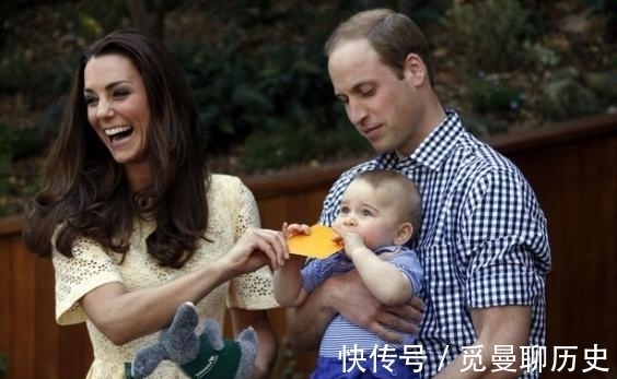 妈妈|有靠谱妈妈就是爽!乔治小时候很难带,爱兔耳袋狸,啃车贴不放手