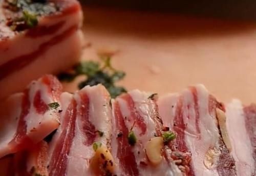 俄罗斯|看完俄罗斯的下酒菜,网友不禁有点心疼,圆碗长筷敲击急促且欢快