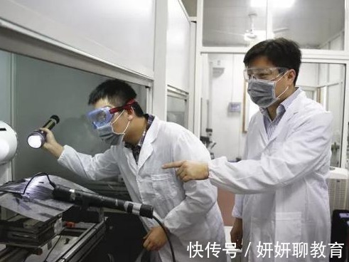 英语能力|大学毕业后才知道，有“四六级”证书的好处，这4类工作四级打底