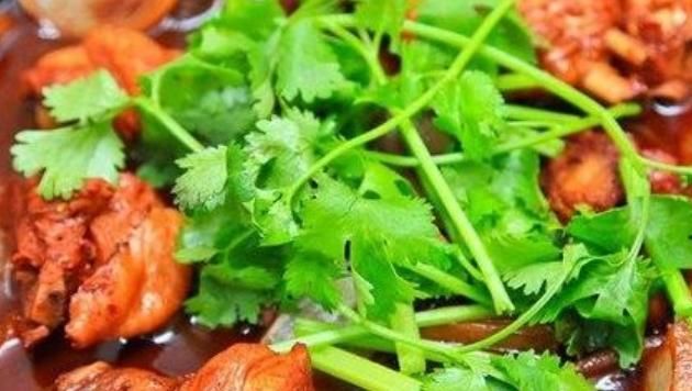 女人要吃的特色菜，色香味俱全，口味純正，美容養顏，益氣補血