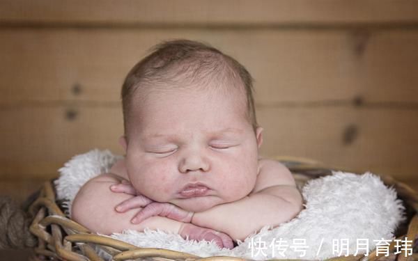 医生|宝宝多大时,可以停用尿不湿,医生:最好别超过这个年龄