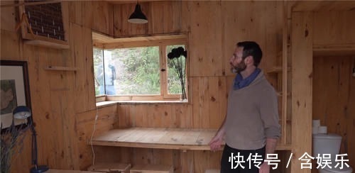 小菜园|他用40棵松树,在荒山野林建起小屋,屋顶种菜生活自给自足