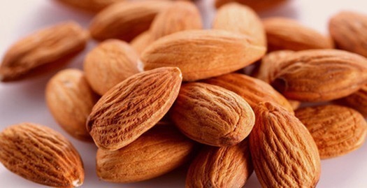 排毒养颜|人到中年想“长寿”,多吃3物,排毒养肝、保护血管,延年益寿