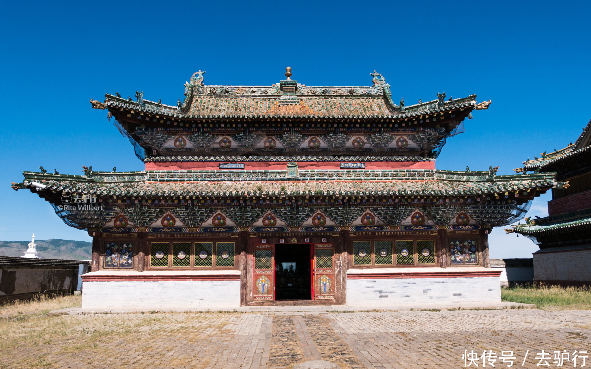 充满|蒙古国第一座寺庙充满浓浓的中国味道，曾因苏联遭到巨大破坏