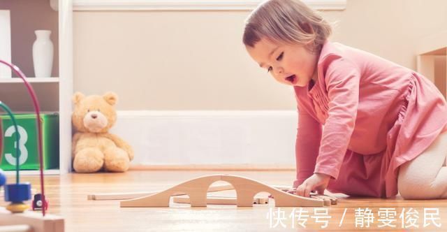 点心眼|女儿身体发臭,亲妈都受不了,治疗时当场作呕,医生要看好孩子