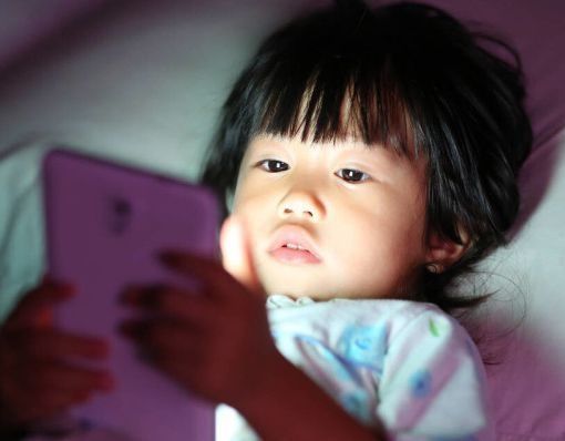 营养|8岁女孩身体停止发育，儿科大夫怒斥：3种汤竟当宝贝喂，愚昧