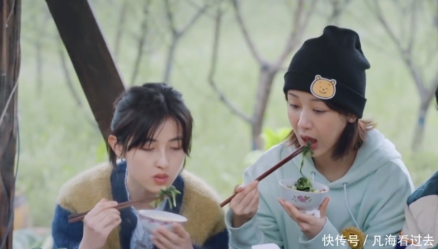 蘑菇|蘑菇屋吃早餐,张艺兴一声不吭,是要和杨紫避嫌?原因他早就说过