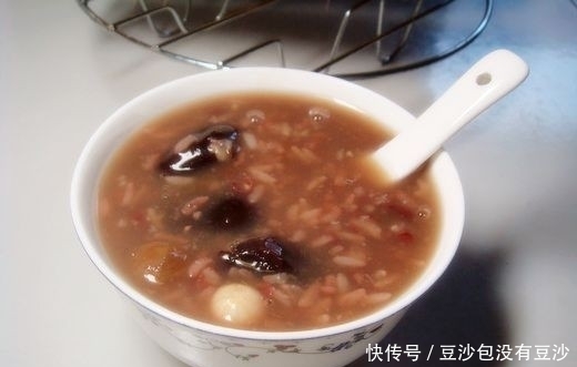 告别|晚上失眠多梦?睡前常吃此物,告别失眠,远离失眠痛苦!